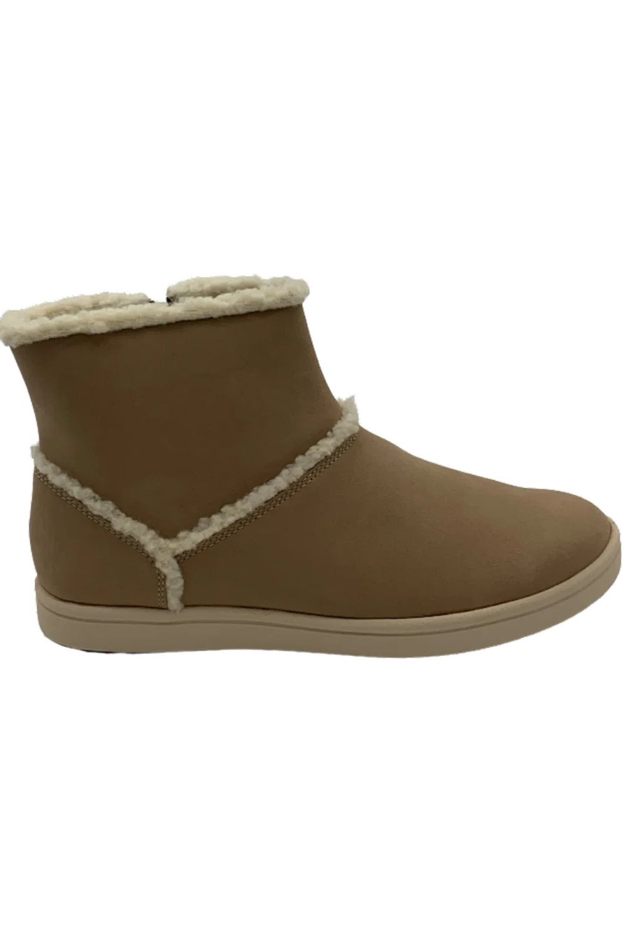 CLOUDSTEPPERS by Clarks Faux Fur Ankle Boots Step Glow Rose Sand - Medium